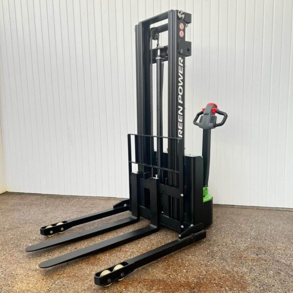 FULL ELECTRIC PALLET STACKER STRADDLE GREENPOWER ES12-25DM – 3600MM LIFT – 1200KGS - Image 2