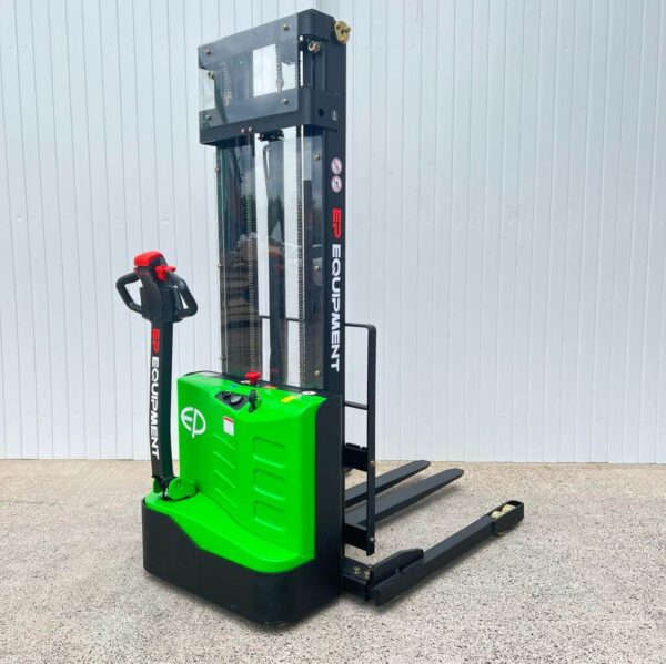 LITHIUM ELECTRIC PALLET STACKER STRADDLE EP ES12-25DM -1200KGS – 3600MM LIFT - Image 3