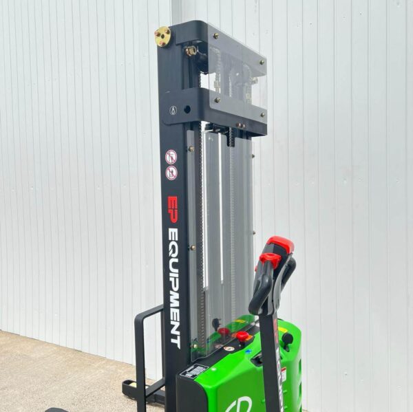 LITHIUM ELECTRIC PALLET STACKER STRADDLE EP ES12-25DM -1200KGS – 3600MM LIFT - Image 6