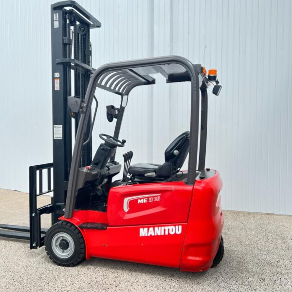 MANITOU ME316 3 WHEEL FORKLIFT 1600KGS – 4300MM LIFT - Image 2