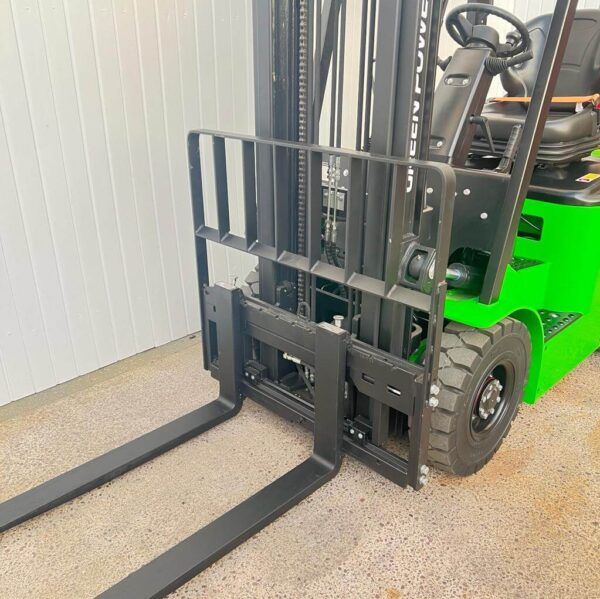 NEW LITHIUM GREENPOWER ECO 18 ELECTRIC FORKLIFT – 3000MM LIFT - Image 9