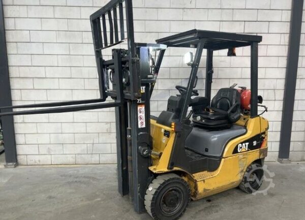 Caterpillar Forklift GP18NT - Image 5