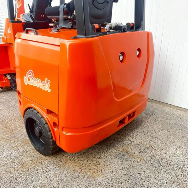 BENDI B318 USED ARTICULATED FORKLIFT – 9200MM LIFT - Image 3