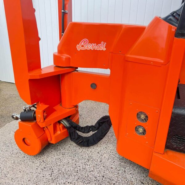 BENDI B318 USED ARTICULATED FORKLIFT – 9200MM LIFT - Image 4