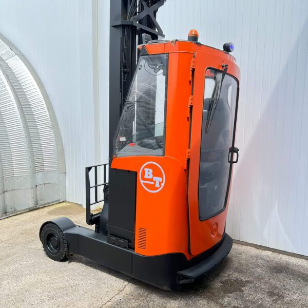 BT RRE160R USED IN/OUTDOOR REACH FORKLIFT TRUCK – 7500MM LIFT FULL CAB - Image 2