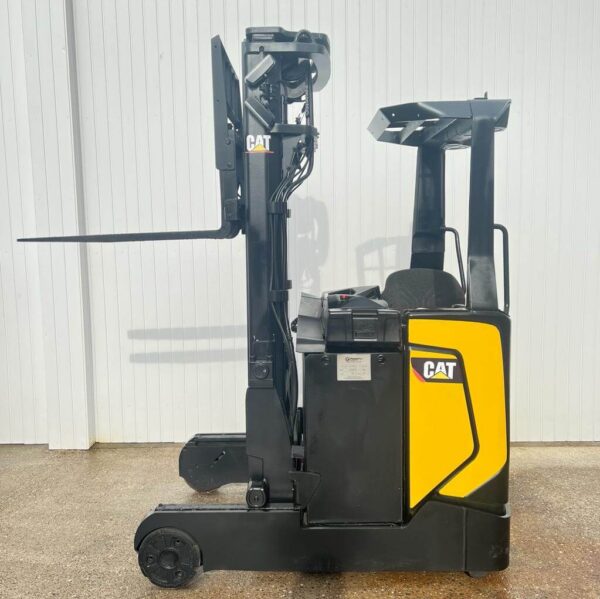 CAT NR16NC USED REACH FORKLIFT TRUCK – 4800MM LIFT – DRIVE IN RACK SPEC - Image 3