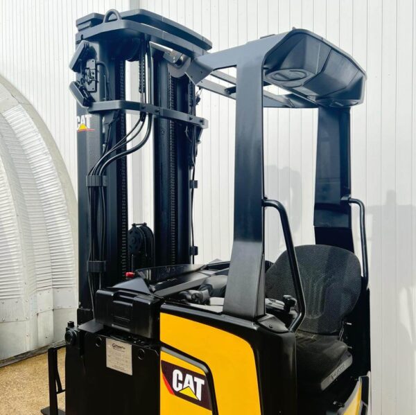 CAT NR16NC USED REACH FORKLIFT TRUCK – 4800MM LIFT – DRIVE IN RACK SPEC - Image 8