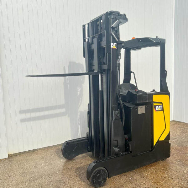 CAT NR16NC USED REACH FORKLIFT TRUCK – 4800MM LIFT – DRIVE IN RACK SPEC - Image 12