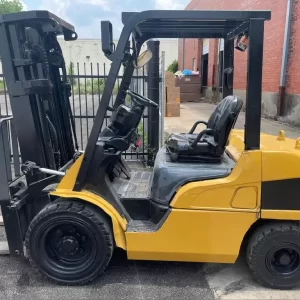 CATERPILLAR Forklifts DP30N