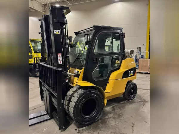 CATERPILLAR Forklifts GP40N1