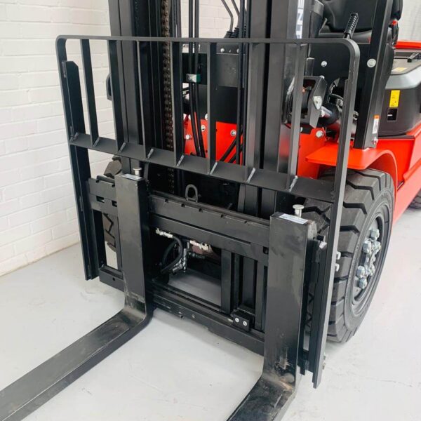 EP EFL302 LITHIUM ELECTRIC FORKLIFT – DUPLEX - Image 16