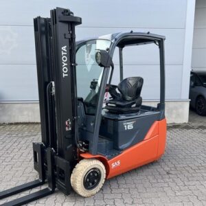 Electric 3-wheel forklift Toyota 8FBE16T