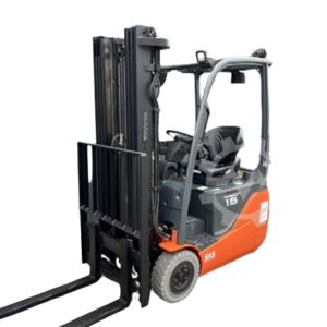 Electric 3-wheel forklift Toyota 8FBET15