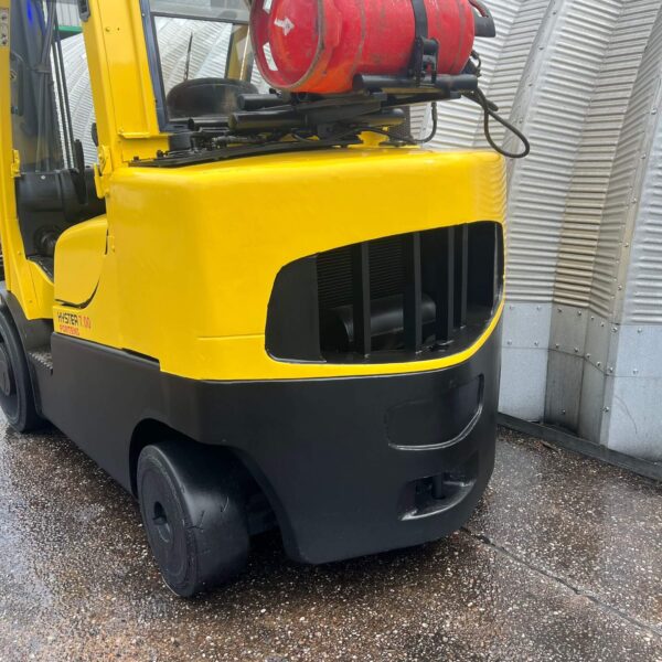 HYSTER S7.00XL USED GAS FORKLIFT – 3800MM LIFT - Image 6