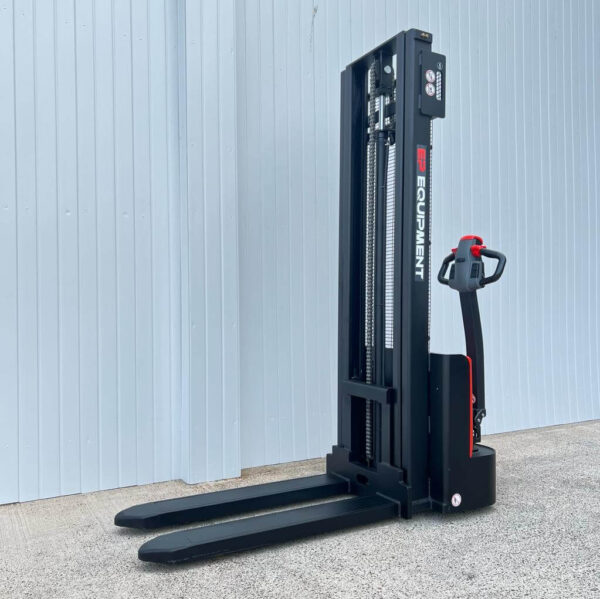 LITHIUM ELECTRIC PALLET STACKER TRUCK EP ESL122 – 3000MM – 1200KGS - Image 3