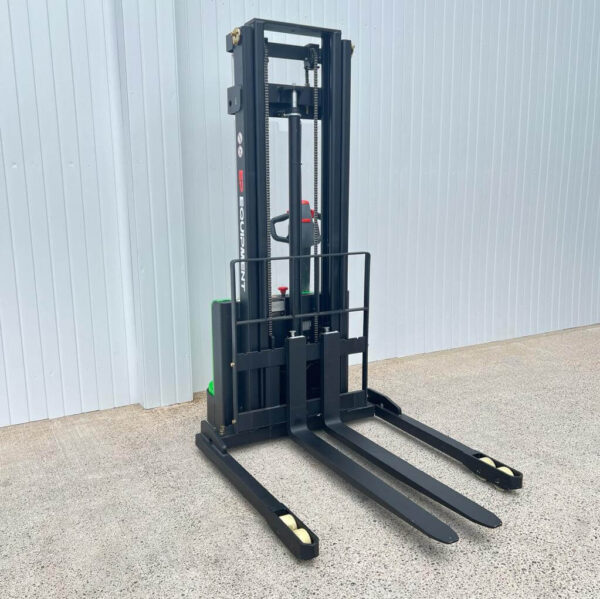 LITHIUM ELECTRIC PALLET STRADDLE EP ES12-25DM -1200KGS – 3000MM LIFT - Image 9