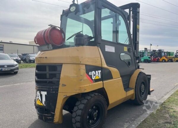 Caterpillar Forklifts GP40N - Image 3