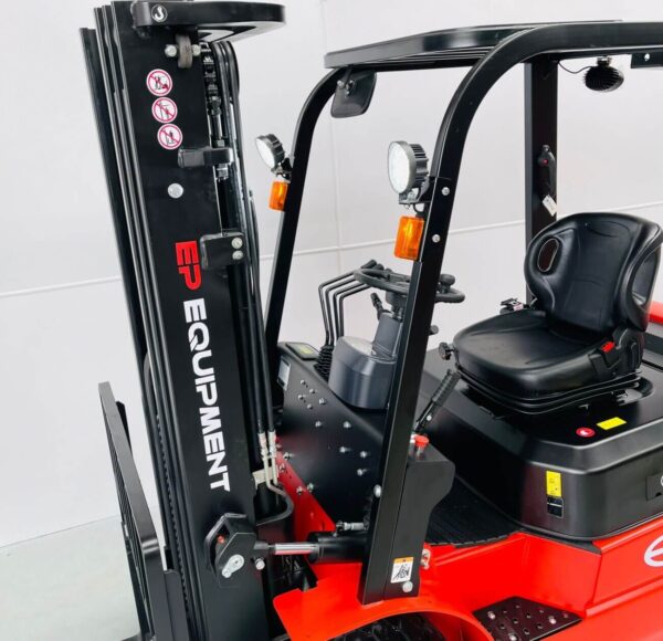 NEW EP EFL252 LITHIUM ELECTRIC FORKLIFT – 4800MM LIFT - Image 3