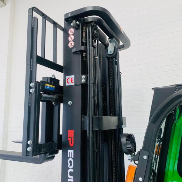 NEW EP EFL302 LITHIUM ELECTRIC FORKLIFT -FULL CAB – 6000MM LIFT - Image 6