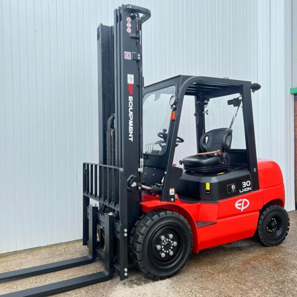 NEW EP EFL302 LITHIUM ELECTRIC FORKLIFT – HALF CAB - Image 9