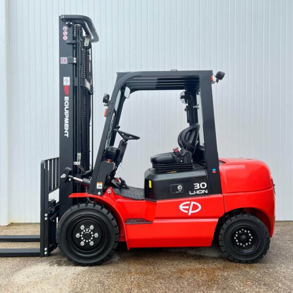 NEW EP EFL302 LITHIUM ELECTRIC FORKLIFT – HALF CAB - Image 4