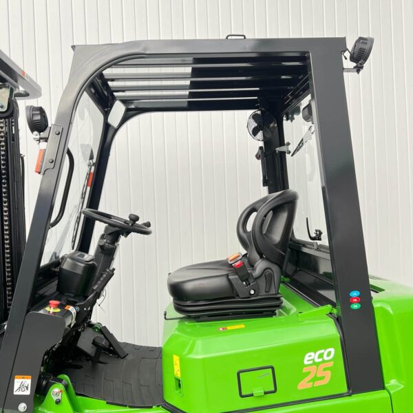 NEW LITHIUM GREENPOWER ECO 25 ELECTRIC FORKLIFT – 4800MM LIFT – HALF CAB - Image 2