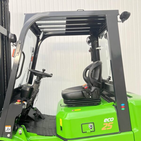 NEW LITHIUM GREENPOWER ECO 25 ELECTRIC FORKLIFT – 6000MM LIFT – HALF CAB - Image 4