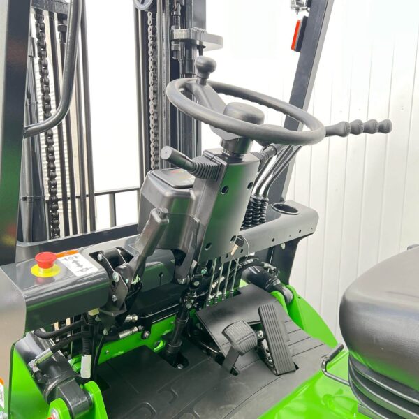 NEW LITHIUM GREENPOWER ECO 30 ELECTRIC FORKLIFT – 3000MM TO 4800MM LIFT – ROOF COVER - Image 10