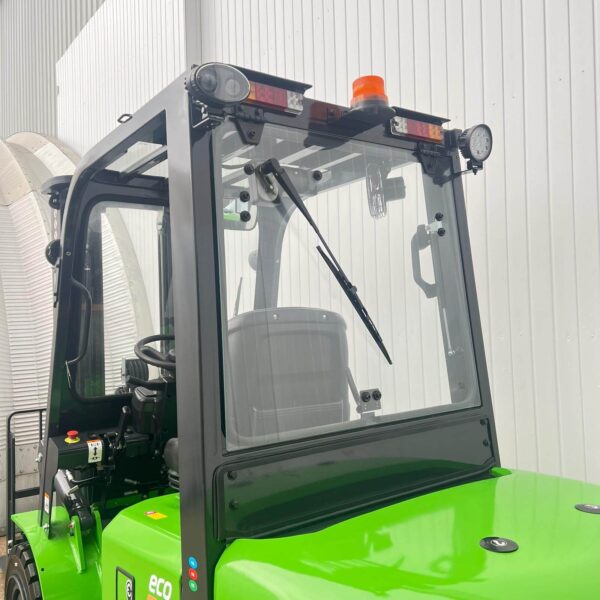 NEW LITHIUM GREENPOWER ECO 30 ELECTRIC FORKLIFT – 4800MM LIFT – HALF CAB - Image 10