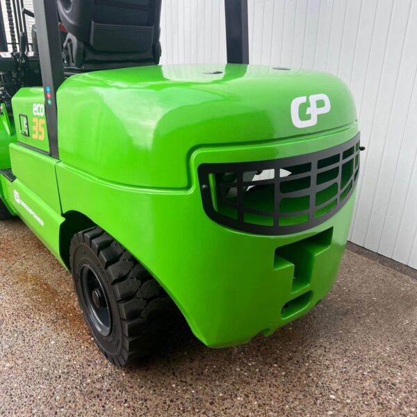 NEW LITHIUM GREENPOWER ECO 35 ELECTRIC FORKLIFT – 3000MM LIFT – ROOF COVER - Image 10