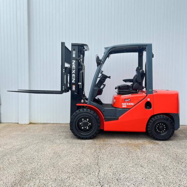 NEW NEXEN FDL30 DIESEL FORKLIFT – 4500MM LIFT - Image 3