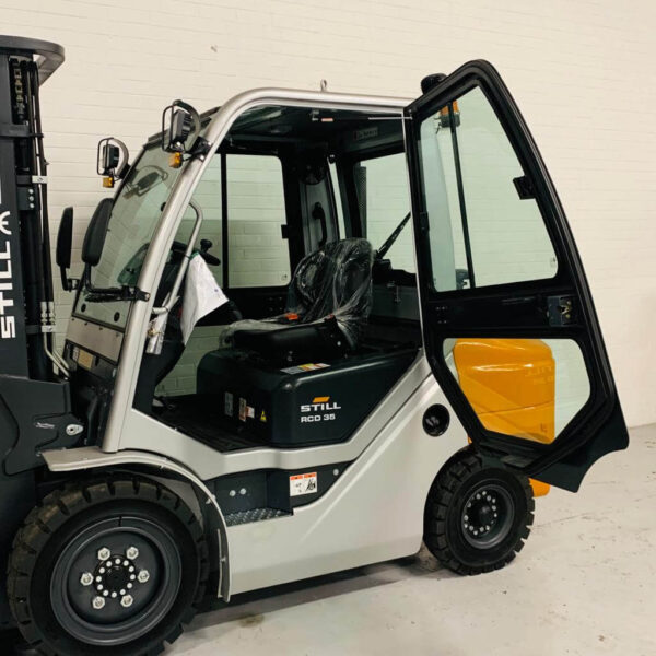 NEW STILL RCD35 DIESEL FORKLIFT – FULL CAB – 4700MM LIFT - Image 10