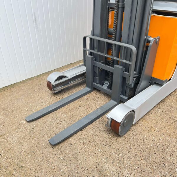 STILL FMX17 REACH FORKLIFT TRUCK – 6500MM LIFT - Image 4