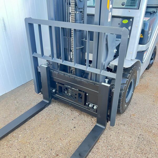 STILL RCG20 GAS FORKLIFT – EX DEMO – 3000MM LIFT - Image 16