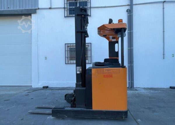 Toyota 7FBRE14N-3 Electric Forklift - Image 4