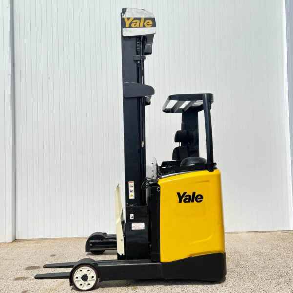 YALE MR14 USED REACH FORKLIFT TRUCK -8000MM LIFT